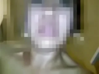 La primera lluvia dorada que me dio mi morochita madura, ya hasta su panochita estaba inflamada de tanto cojer